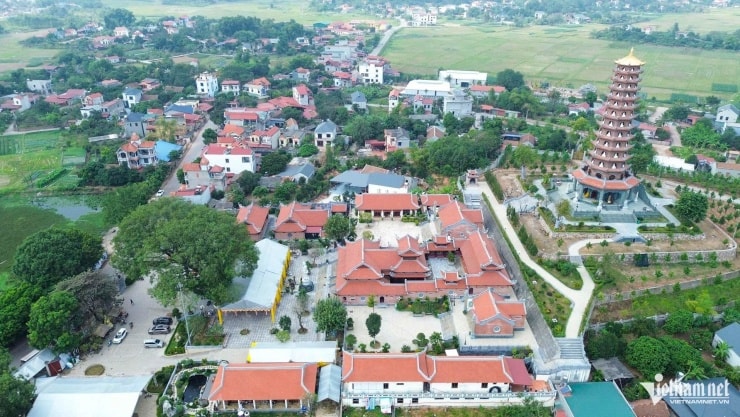 Chùa Phúc Sơn sau khi được đại trùng tu khang trang, giữ vững nét kiến trúc truyền thống đặc sắc.