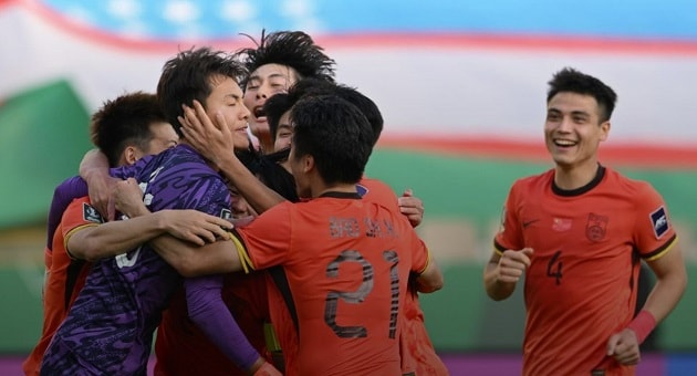 Thủ môn Li Hao và hàng thủ U23 Trung Quốc đang duy trì thành tích giữ sạch lưới ấn tượng tại giải đấu.