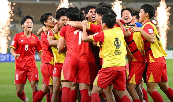 U23 Việt Nam phòng ngự quả cảm để giành tấm vé vào Bán kết giải U23 châu Á. Ảnh: VFF.