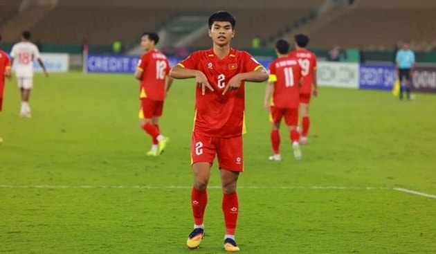 Nguyễn Lê Phát ghi bàn mở tỷ số cho U23 Việt Nam trong trận gặp U23 UAE tại tứ kết.