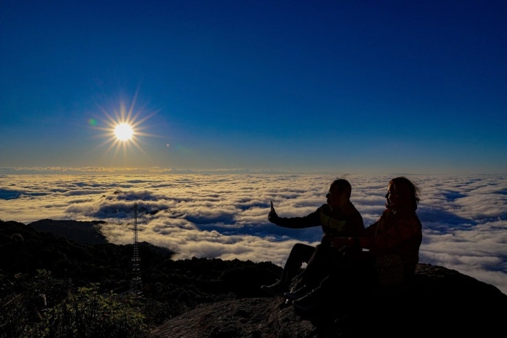 Trung tâm Phát sóng Quốc gia tọa lạc trên đỉnh Chiêu Lầu Thi.