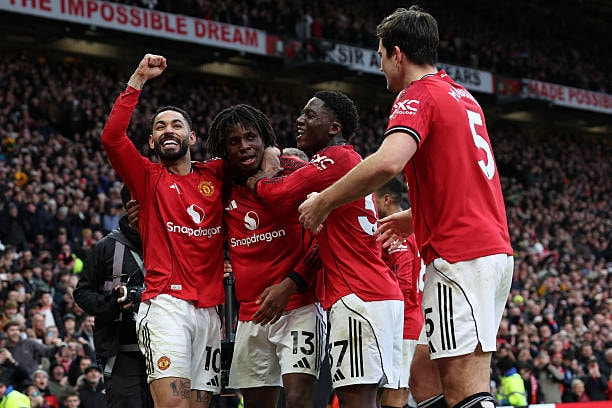 Cầu thủ Manchester United ăn mừng bàn thắng vào lưới Man City
