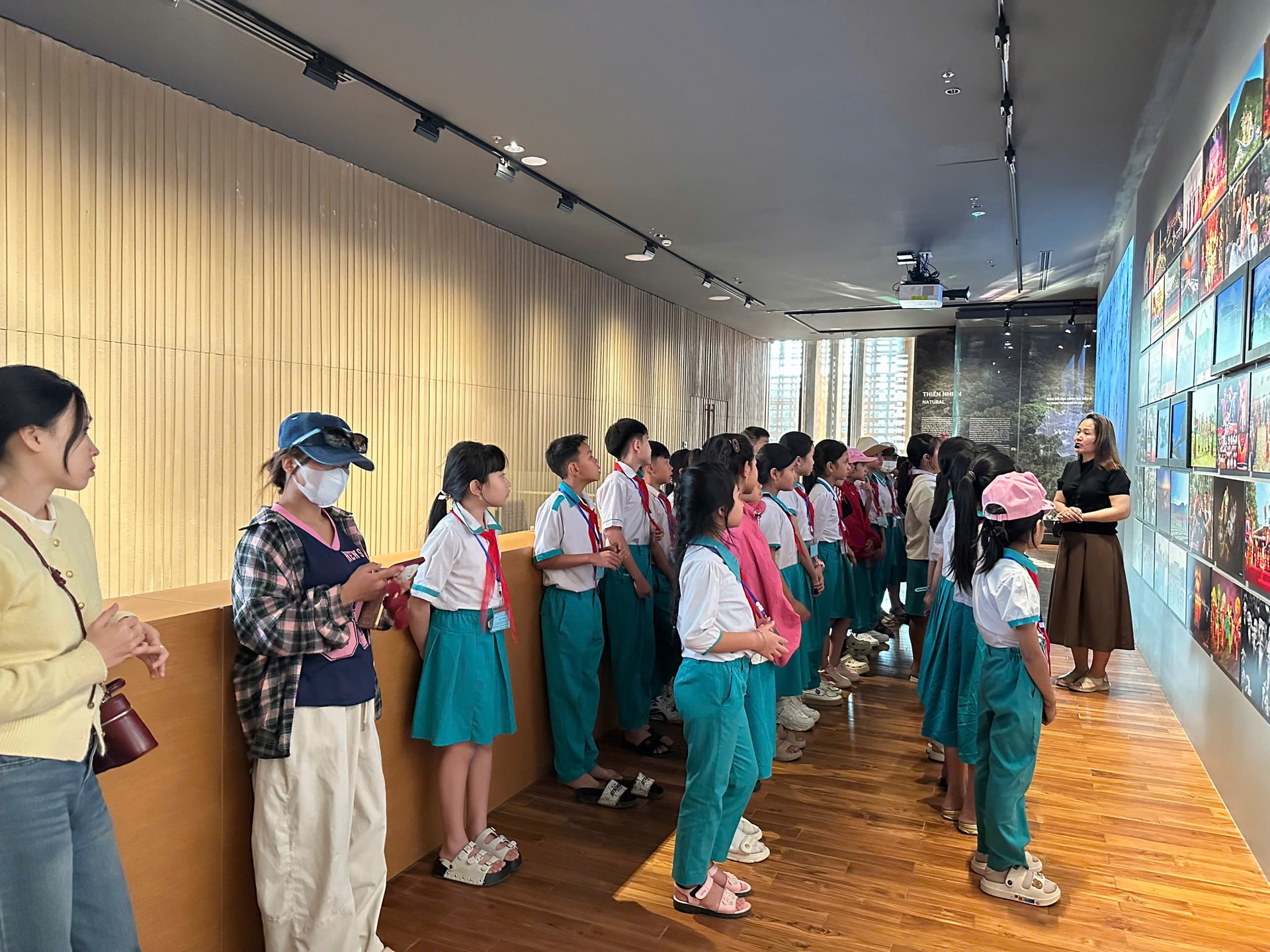 20-1, học sinh 6
