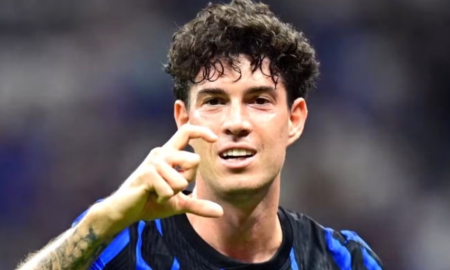 Trung vệ Alessandro Bastoni trong tầm ngắm của Liverpool