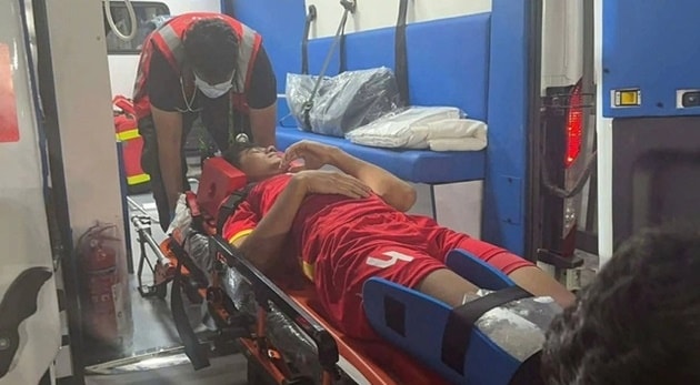 Trung vệ Nguyễn Hiểu Minh gặp chấn thương nặng tại giải U23 châu Á