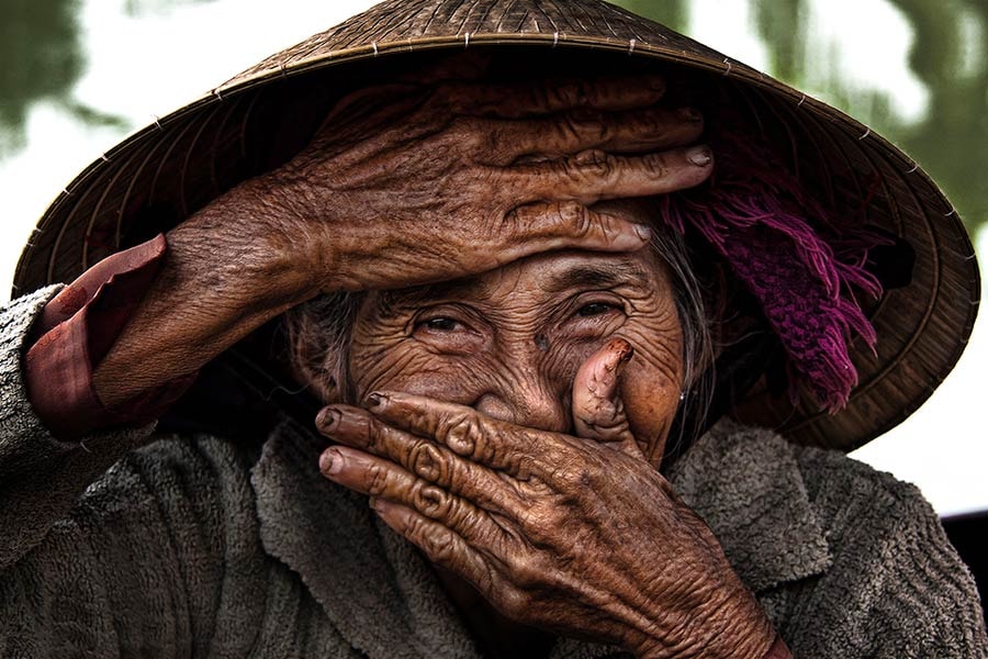 hidden-smile-by-rehahn-11.jpg