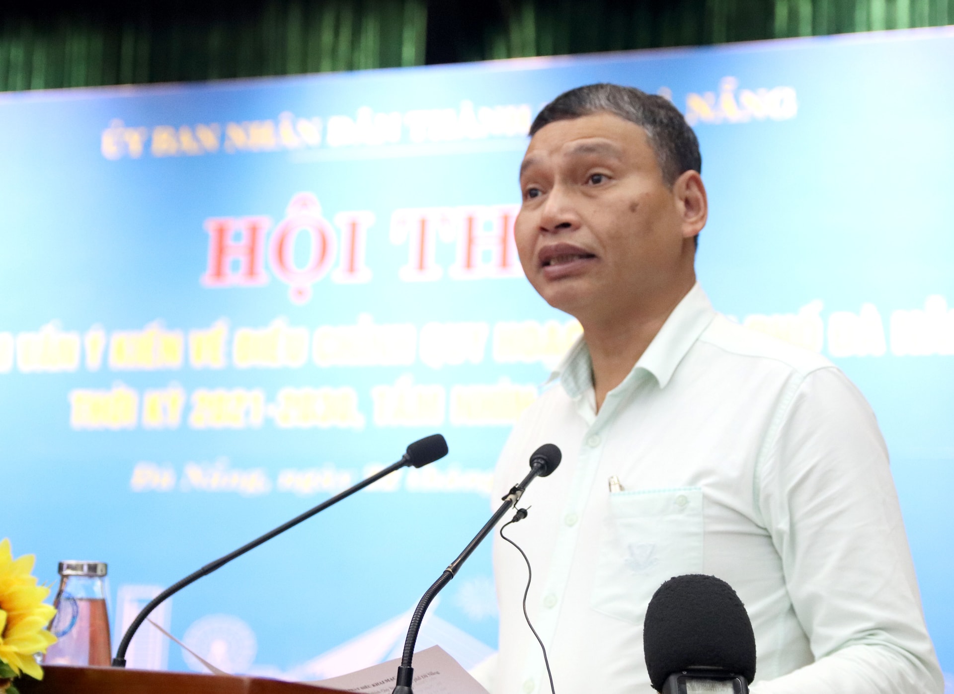 ホーチミン市人民委員会常務副委員長のホー・キ・ミン氏がワークショップの開会を述べた。写真​​：TRONG HUY