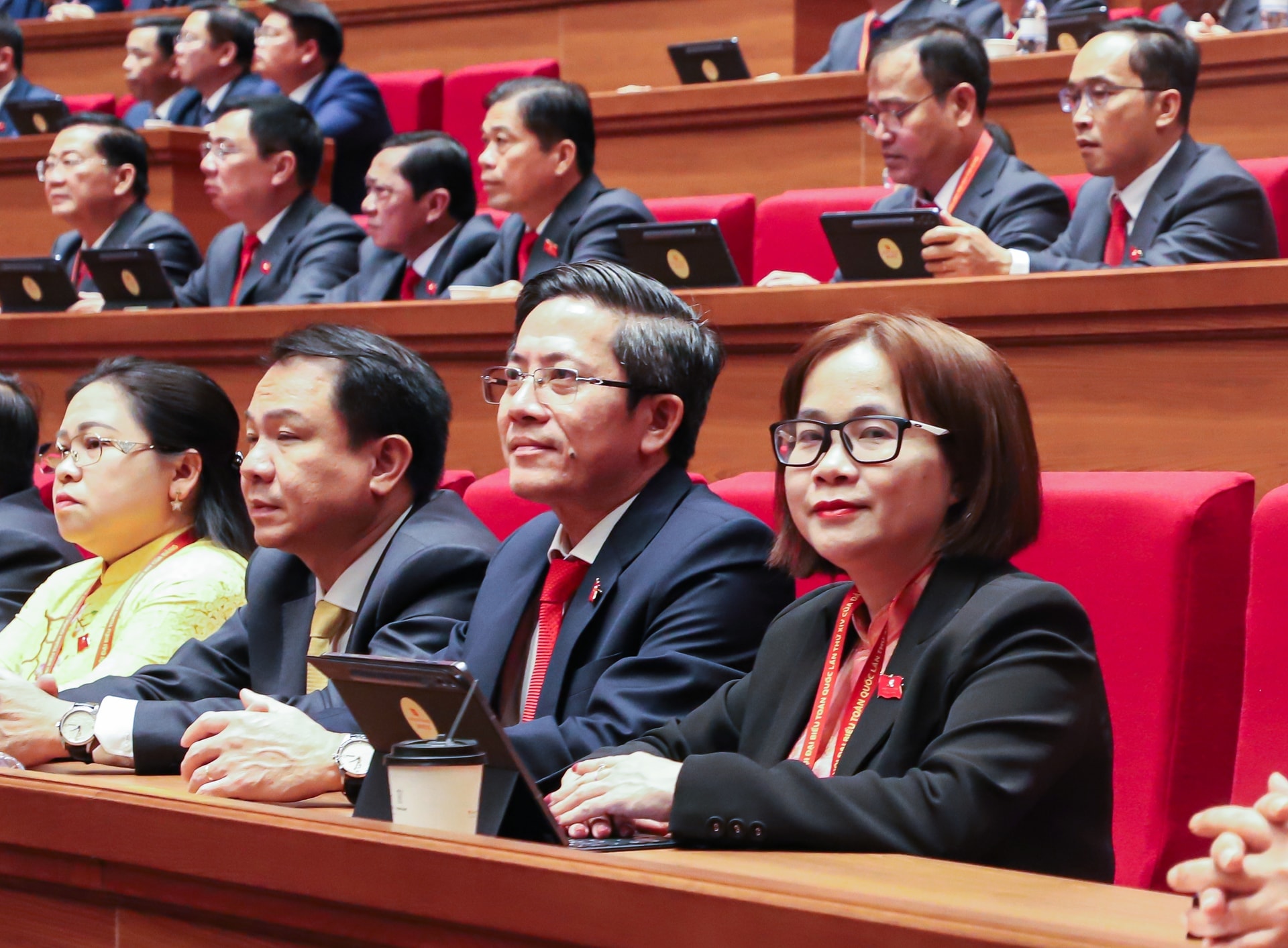 anh-ung(1).jpg