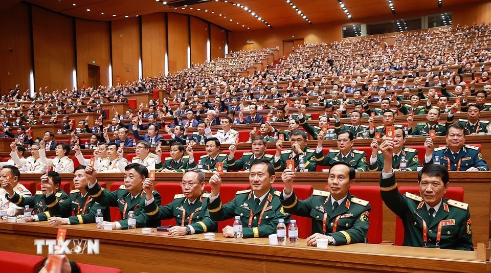 f0bd5dcda7e18d3baf0aa24dfd57111e811a4b44265e78-_ttxvn-dai-hoi-xiv-cua-dang-bau-ban-chap-hanh-trung-uong-khoa-xiv-8546126-3.jpg
