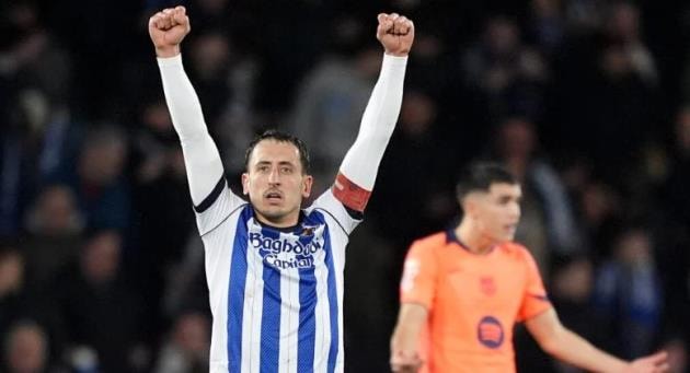 Mikel Oyarzabal lọt vào tầm ngắm của MU để tăng cường hàng công.