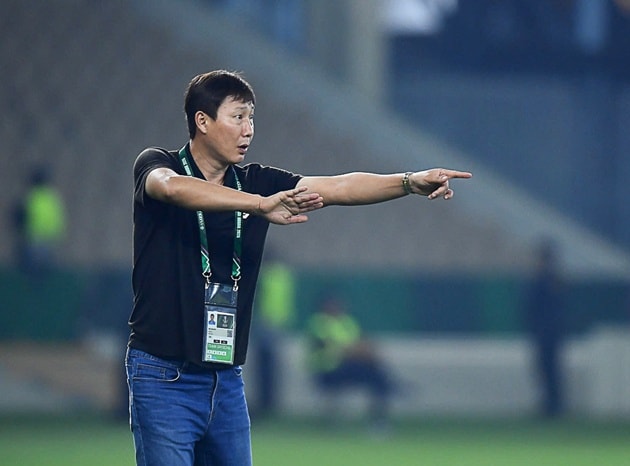 Truyền thông Hàn Quốc lo lắng khi đối đầu U23 Việt Nam dưới sự dẫn dắt của HLV Kim Sang-sik