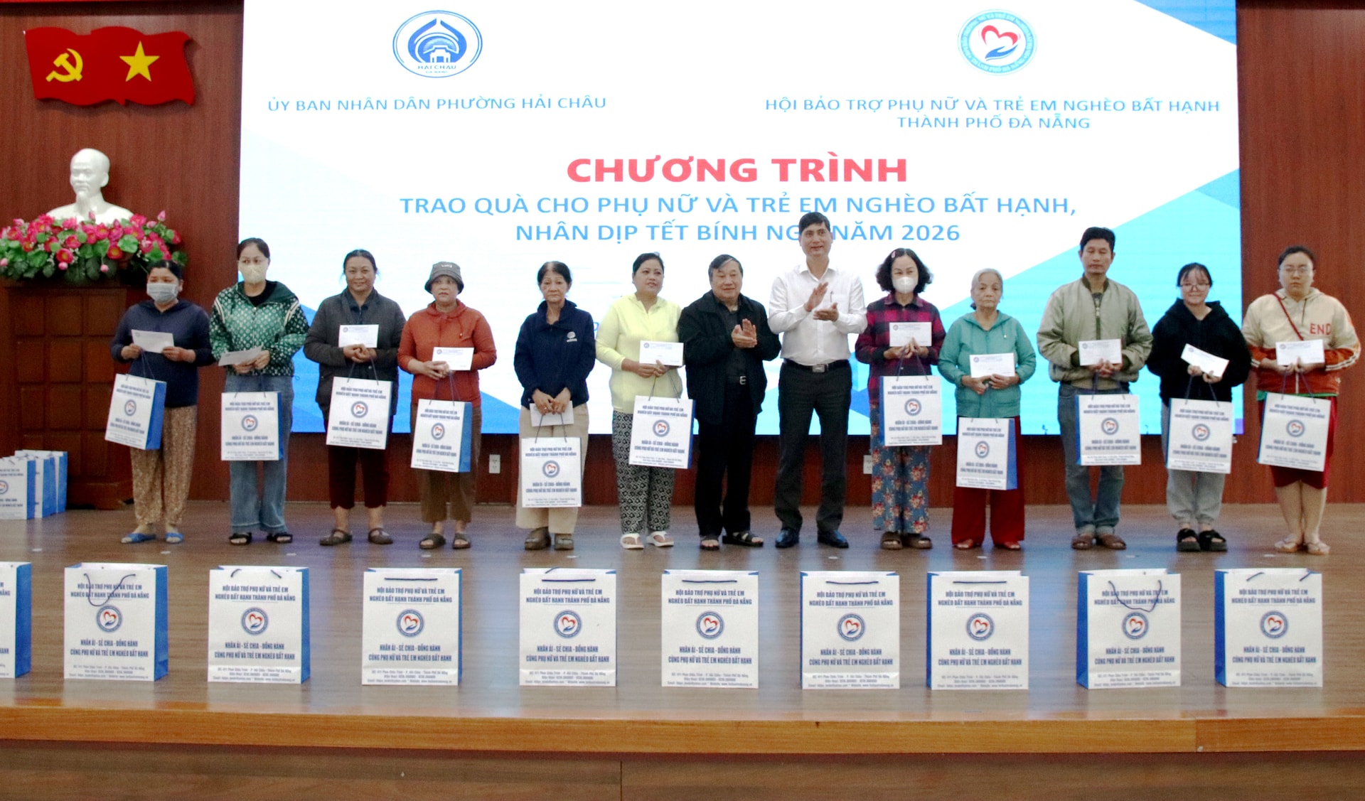 Chủ tịch Hội Bảo trợ Phụ nữ và Trẻ em nghèo bất hạnh thành phố Đà Nẵng