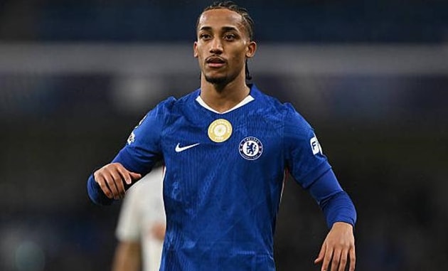 Ban lãnh đạo Chelsea đang cân nhắc kỹ lưỡng các đối tác thương mại.