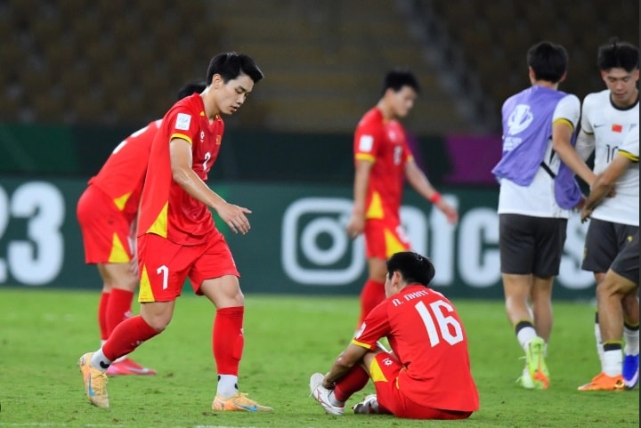 Sự thiếu vắng Hiểu Minh và Lý Đức gây áp lực lớn cho hàng thủ U23 Việt Nam