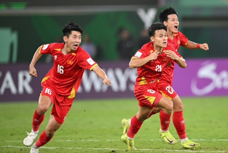 U23 Việt Nam nỗ lực giải tỏa áp lực tâm lý trước trận đấu quan trọng với U23 Hàn Quốc.
