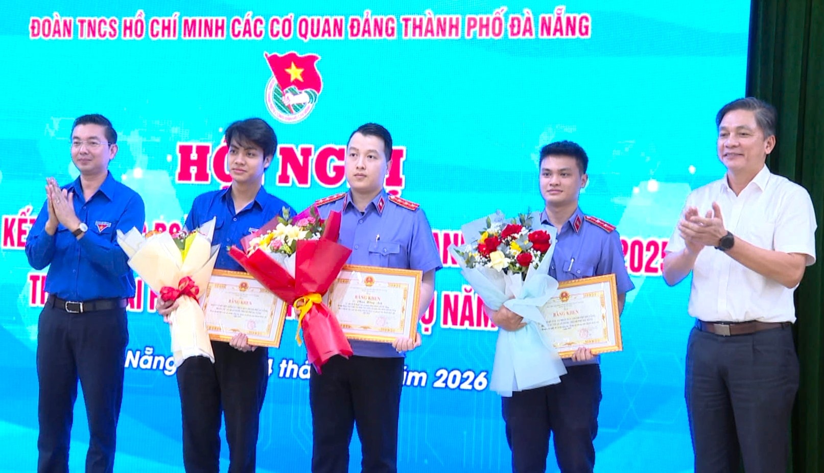 2025年には優れた団体と個人が表彰された。写真：NGUYỄ