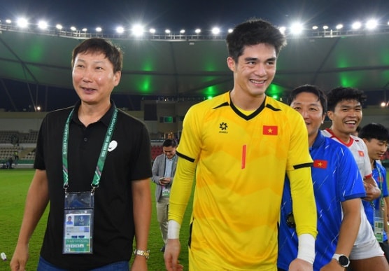 Thủ môn Trần Trung Kiên thi đấu ấn tượng trong màu áo U23 Việt Nam tại giải châu Á.