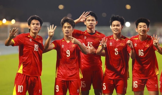 HLV Kim Sang-sik còn nhiều việc phải làm để hoàn thiện đội hình U23 Việt Nam.