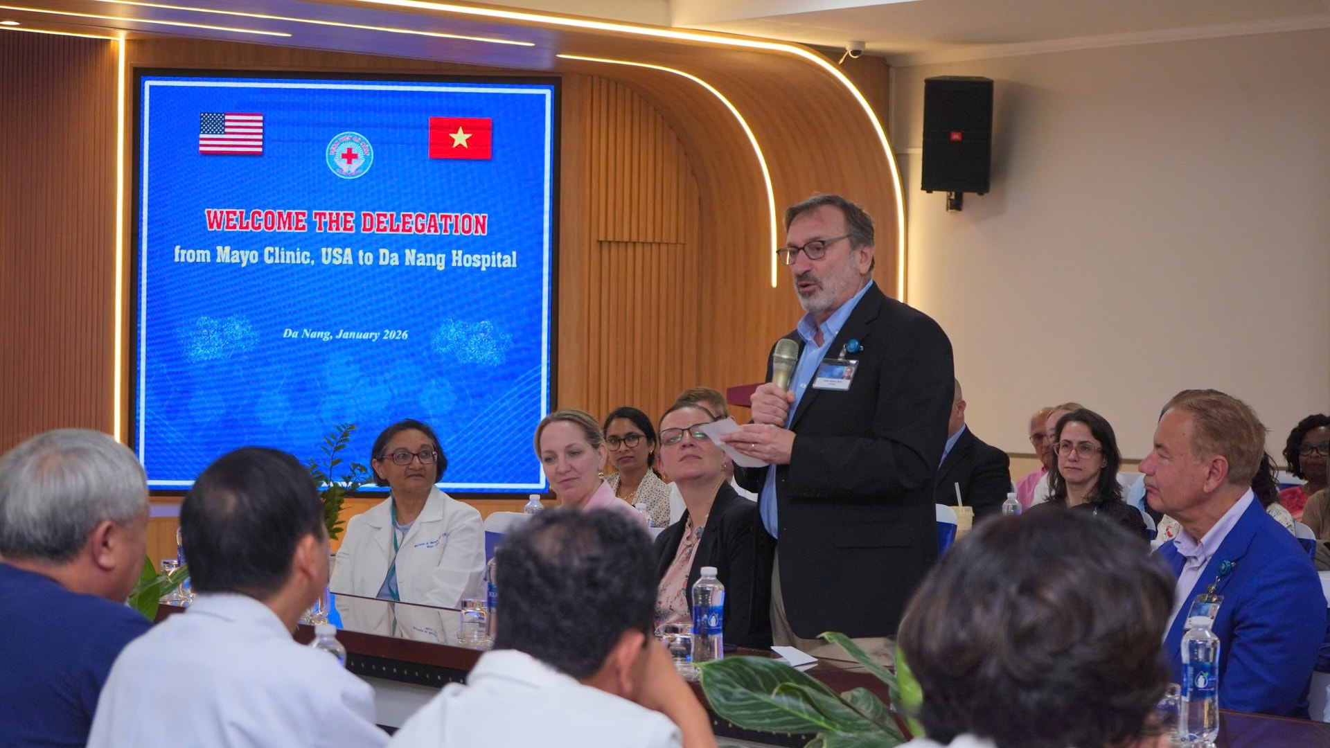 Đoàn chuyên gia Mayo Clinic thăm và làm việc tại Bệnh viện Đà Nẵng
