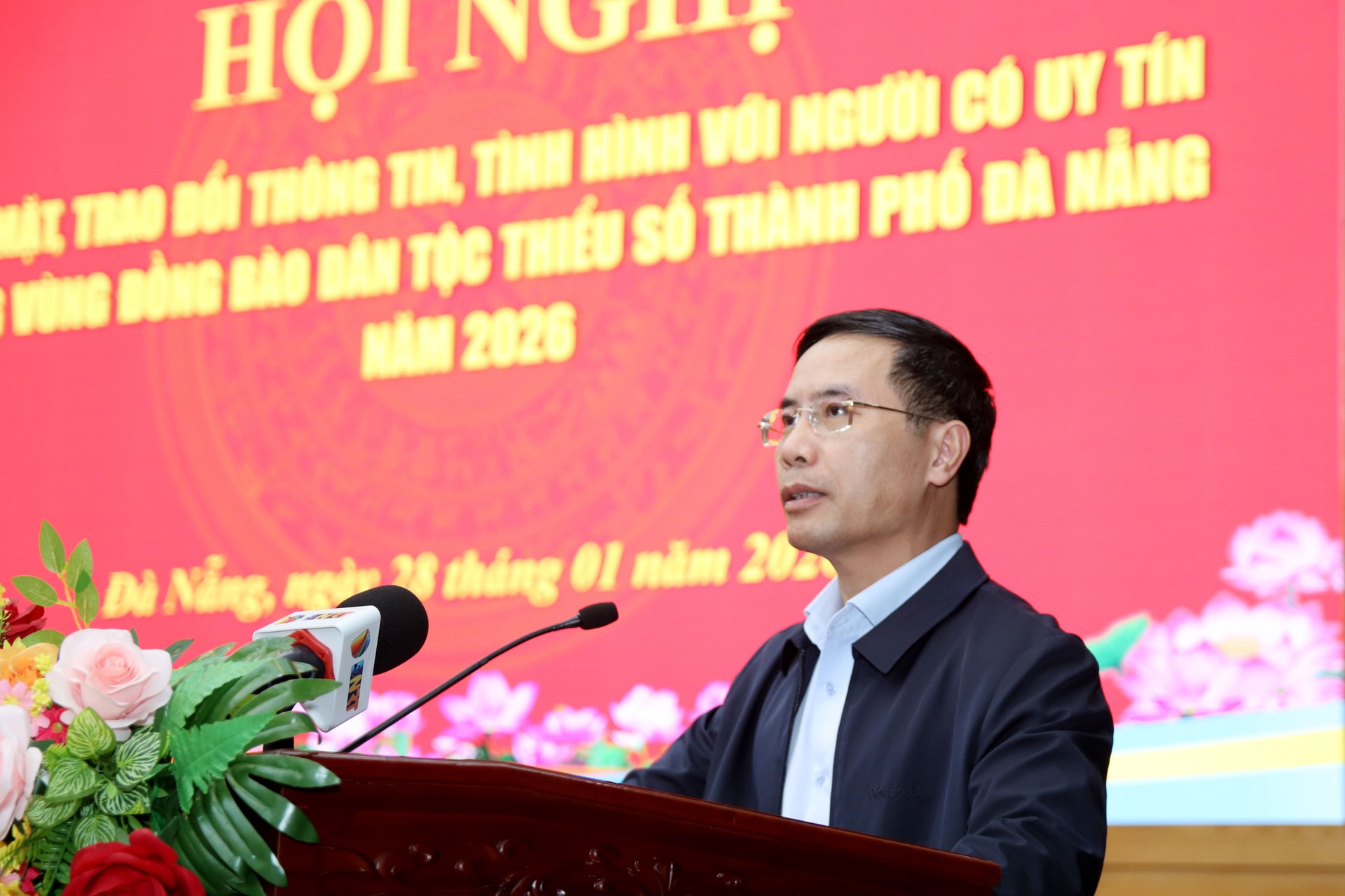 Ủy viên Trung ương Đảng, Phó Bí thư Thành ủy, Chủ tịch UBND thành phố Phạm Đức Ấn chỉ đạo tại hội nghị. Ảnh: TRỌNG HUY