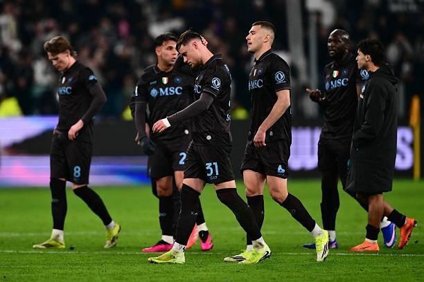 Napoli đang đứng vị trí thứ 25 và đối mặt nguy cơ bị loại khỏi đấu trường châu lục.