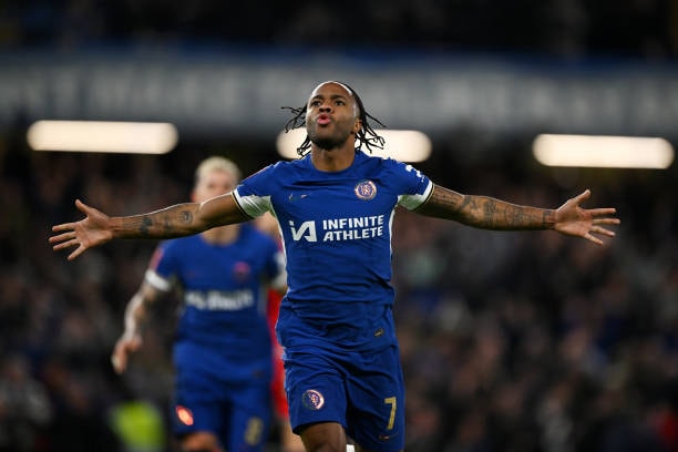 Sterling có thể sang Serie A thi đấu để tìm lại phong độ đỉnh cao tương tự các ngôi sao Ngoại hạng Anh khác.