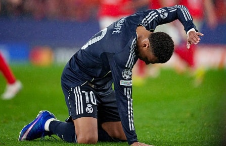 Kylian Mbappe nỗ lực nhưng không thể giúp Real Madrid tránh khỏi thất bại.