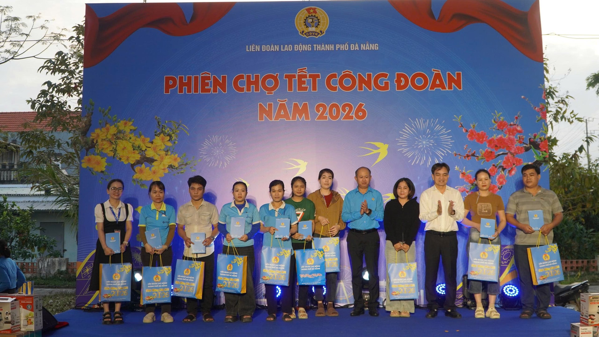 edf2feeb679ee9c0b08f.jpg