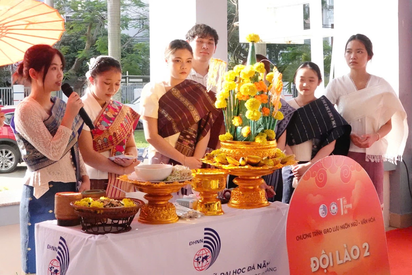 lao.jpg