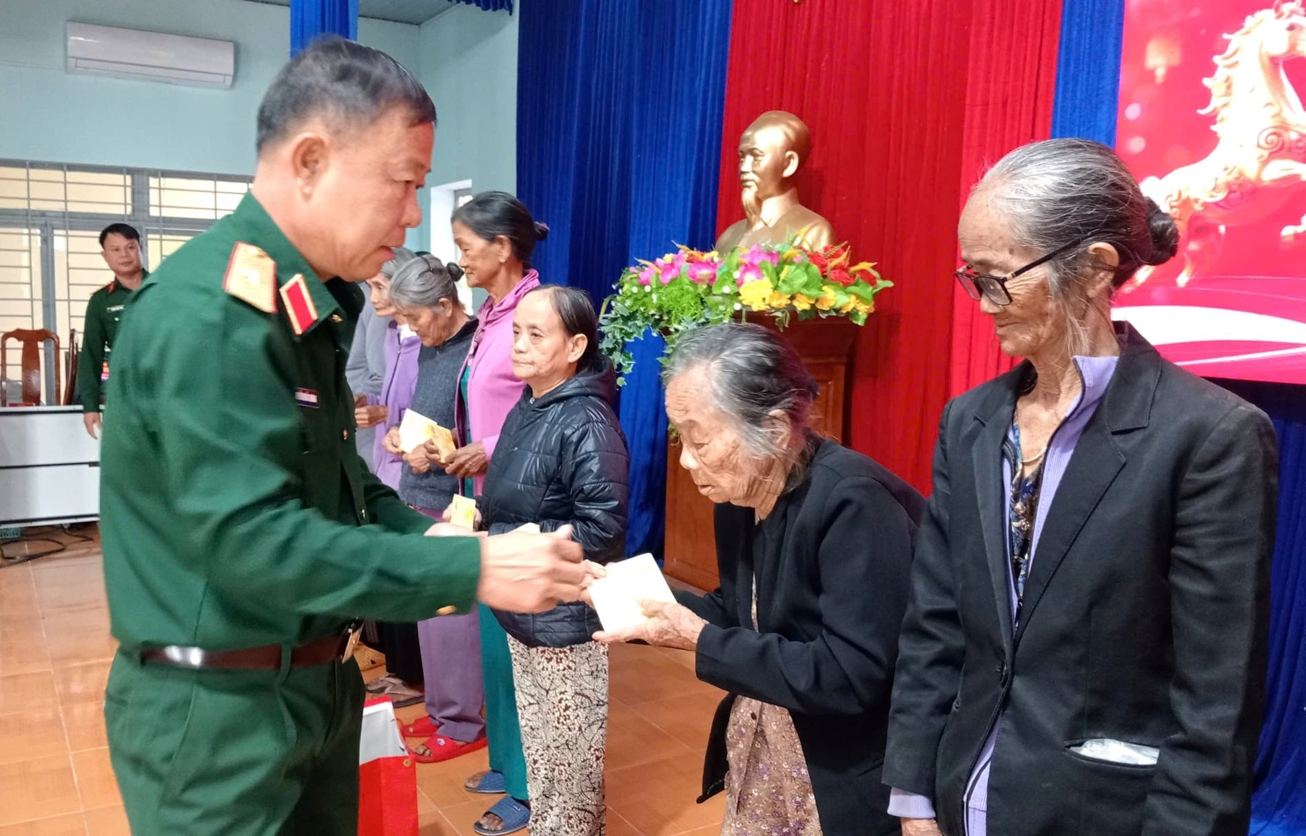 thieu-tuong(1).jpg