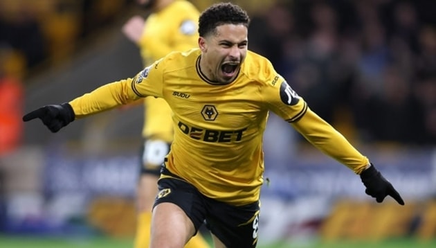 Man Utd đang nỗ lực chiêu mộ tiền vệ Joao Gomes từ Wolves.