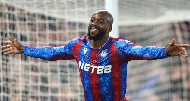 Jean-Philippe Mateta đang chờ đợi quyết định từ Crystal Palace để gia nhập AC Milan.