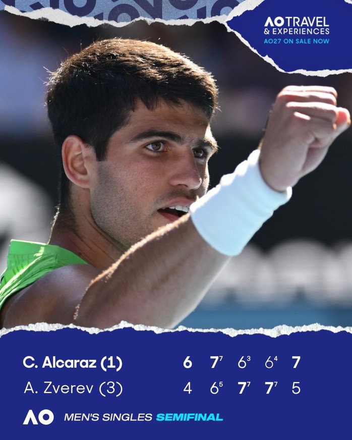Carlos Alcaraz ăn mừng chiến thắng lịch sử để vào chung kết Grand Slam
