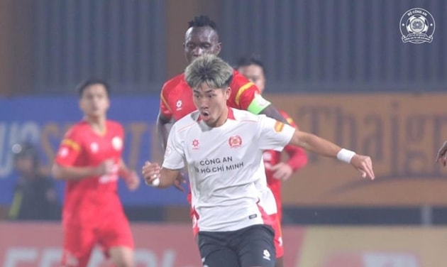 Ngô Đăng Khoa ghi bàn đầu tiên tại V-League trong trận đấu giữa Công an TP.HCM và PVF-CAND.
