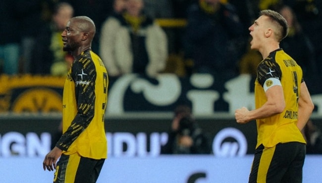 Dortmund giành chiến thắng nghẹt thở trước Heidenheim tại Bundesliga.