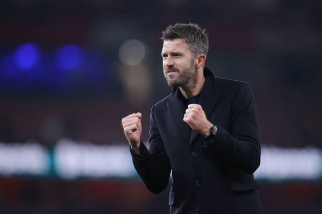 HLV Michael Carrick đang trực tiếp tham gia vào các quyết định nhân sự quan trọng tại Old Trafford.