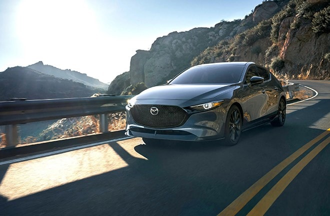 Mazda3 sở hữu thiết kế ngoại thất tinh tế và hiện đại