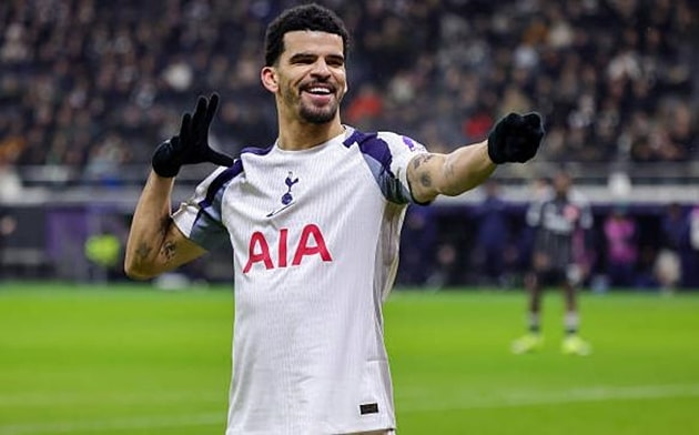 Dominic Solanke tỏa sáng giúp Tottenham Hotspur cầm hòa Manchester City.