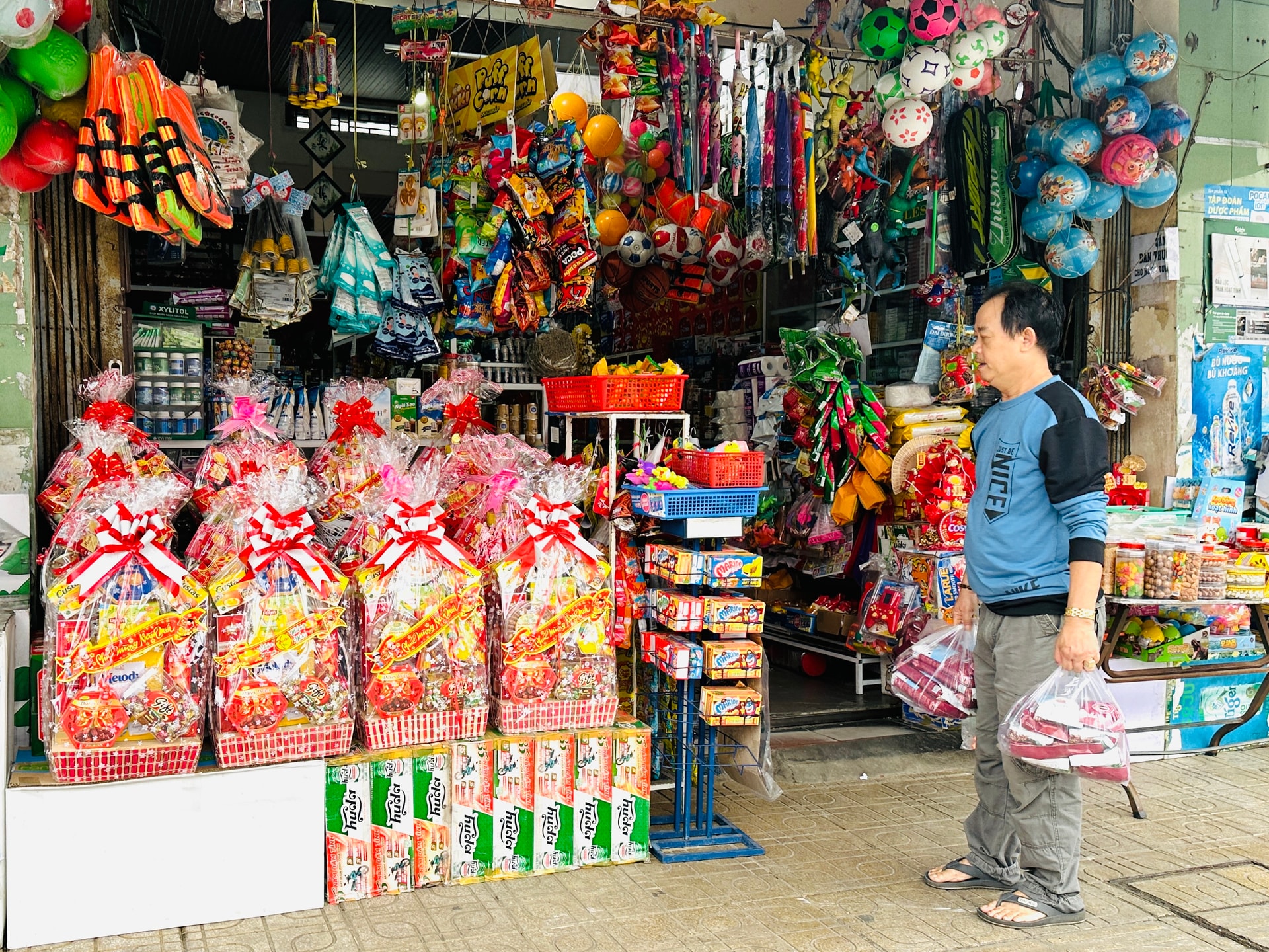 Các mặt hàng ở tiệm tạp hóa cũng tồn tại vấn đề giá trị hóa đơn thấp hơn giá trị thực