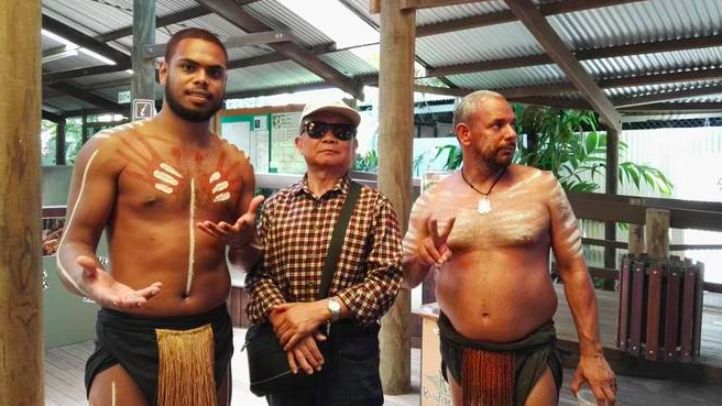 Ông Dư Long Thái trong chuyến du lịch tại Cairns, Australia