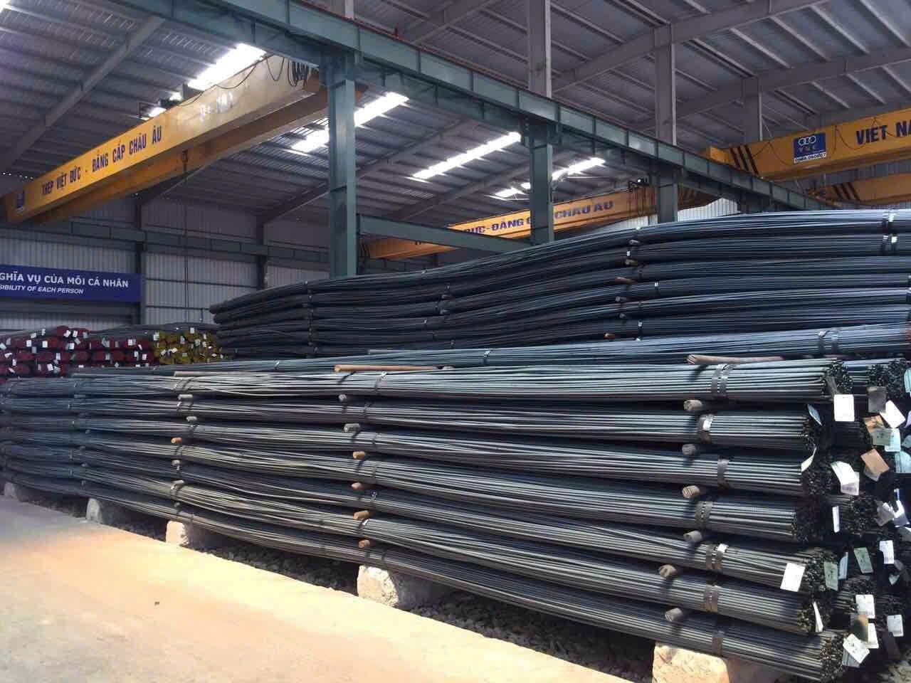 Giá thép hôm nay 3/2 Giảm nhẹ trước áp lực tồn kho thép Trung Quốc tăng