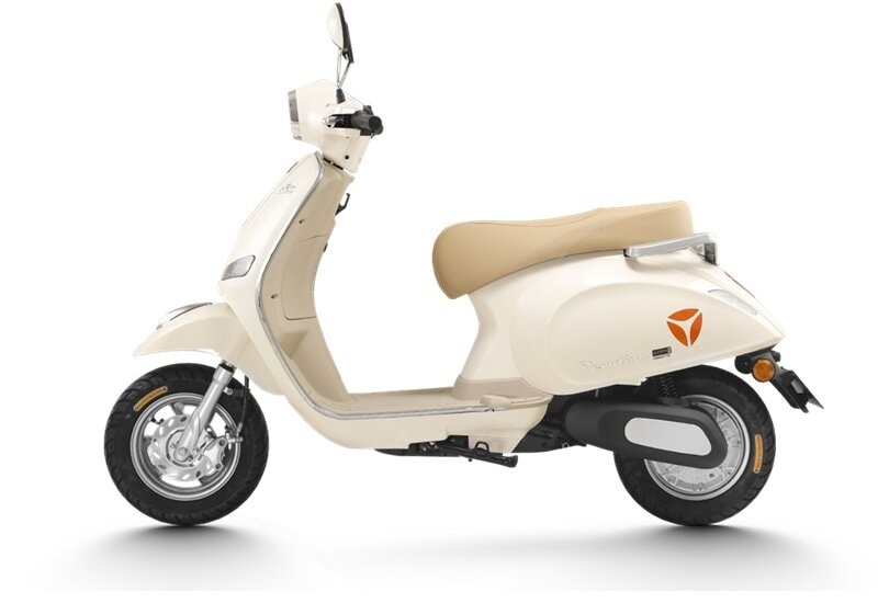 Xe máy điện Yadea Odora S2 màu trắng thanh lịch