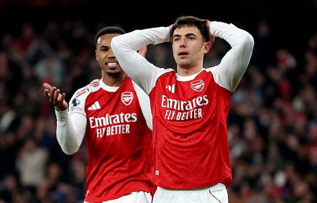 Arsenal vẫn còn bị nghi ngờ cho đến khi có một danh hiệu lớn.