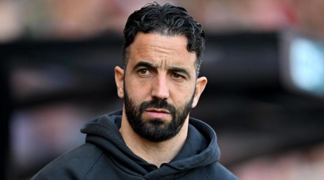 HLV Ruben Amorim rời Manchester United sau quãng thời gian cầm quân không thành công.