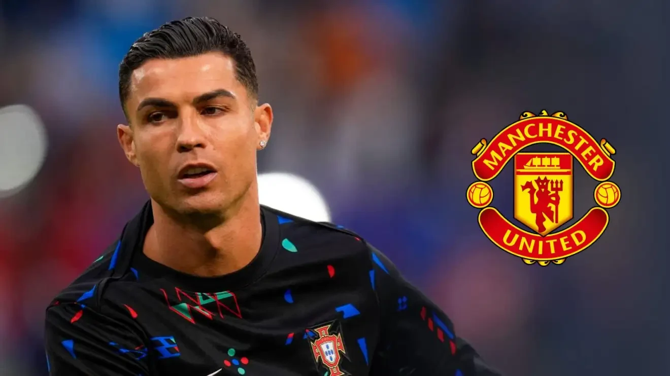 Cristiano Ronaldo trên sân tập