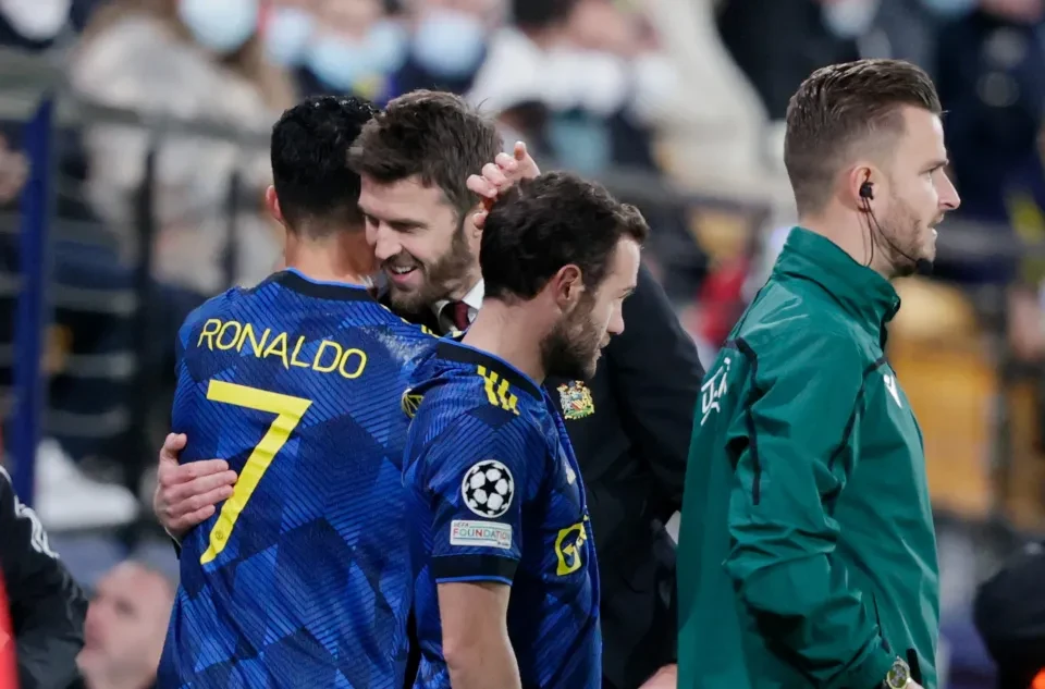 Michael Carrick dẫn dắt đội bóng