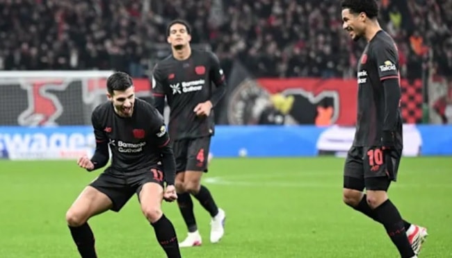 Leverkusen đánh bại St. Pauli trong trận tứ kết Cúp Quốc gia Đức.