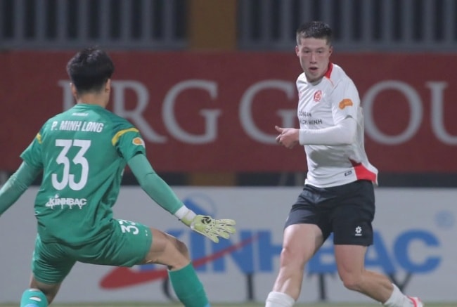 Nhiều cầu thủ Việt kiều đang thể hiện phong độ cao tại V-League.