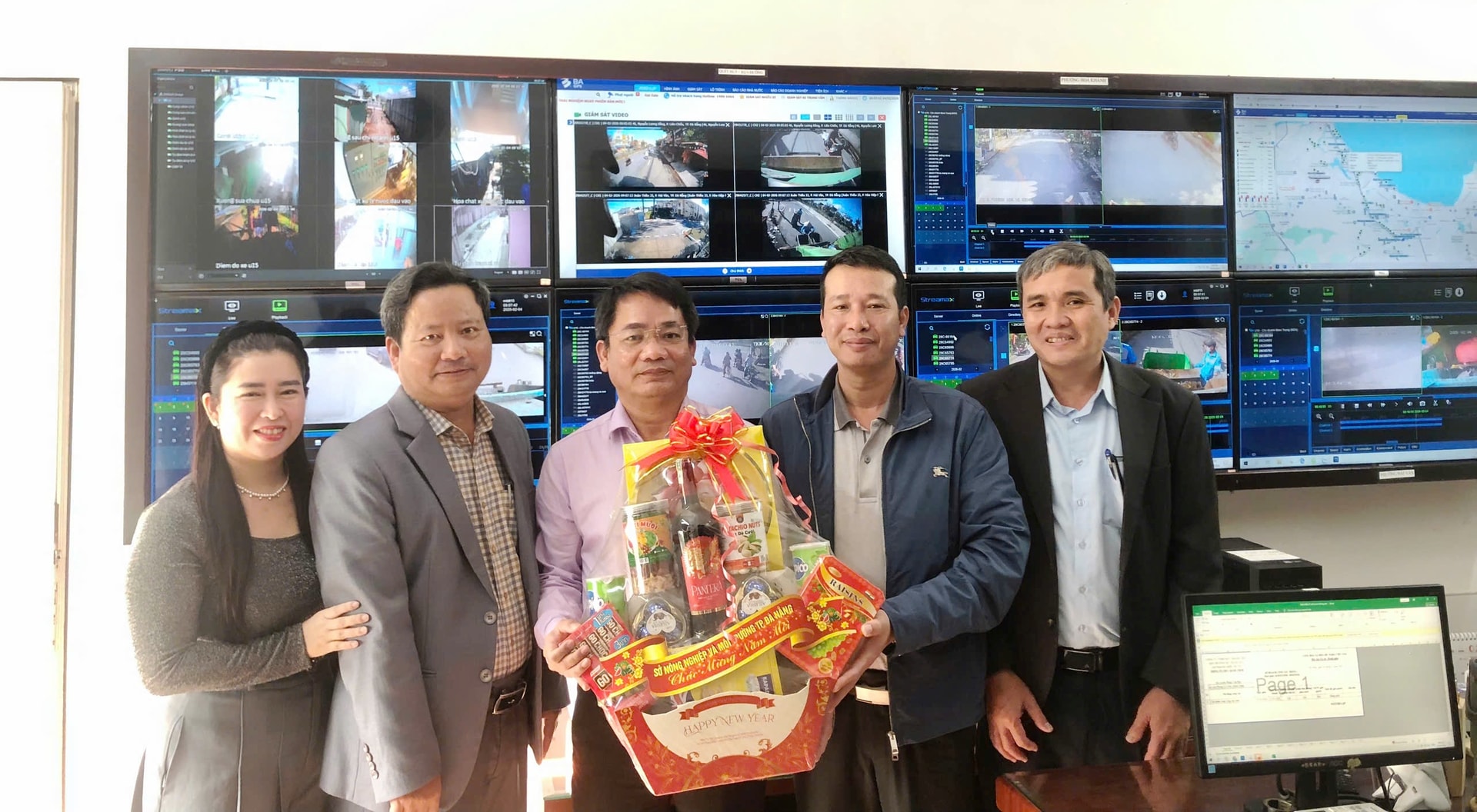 Tang qua Tet 2