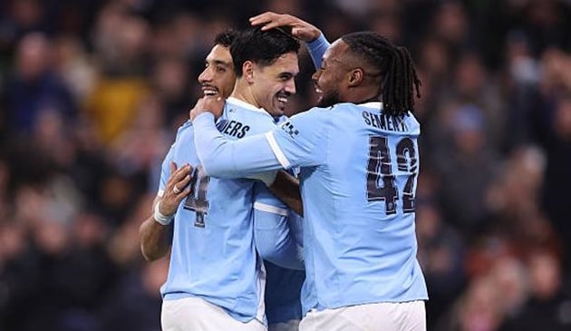Man City thắng thuyết phục tại sân nhà Etihad để tiến vào chung kết.